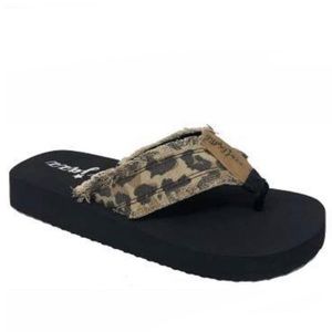 GYPSY JAZZ-Frayed Edge Leopard Flip Flop, Sandals